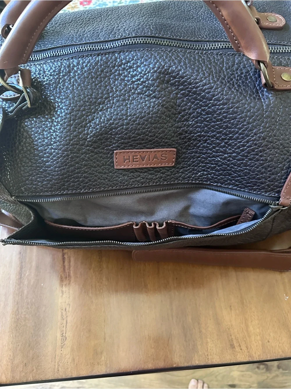 Hevias Heritage Pebble Leather Duffel